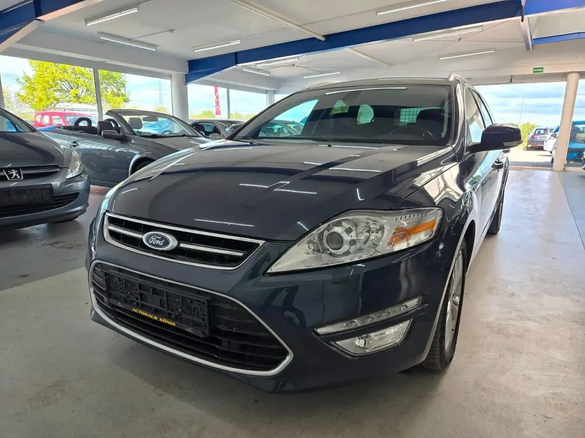 Gebraucht Ford Mondeo Titanium 239 PS (175 kW) 2013 Grau Limousine