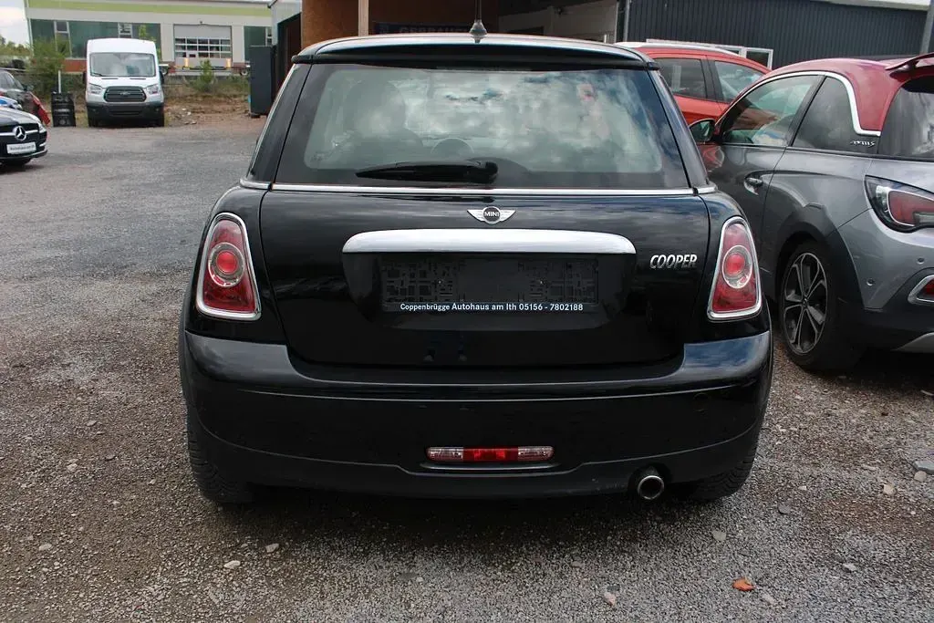 Używany Mini Cooper Brick Lane 122 KM (89 kW) 2014 Czarny Hatchback