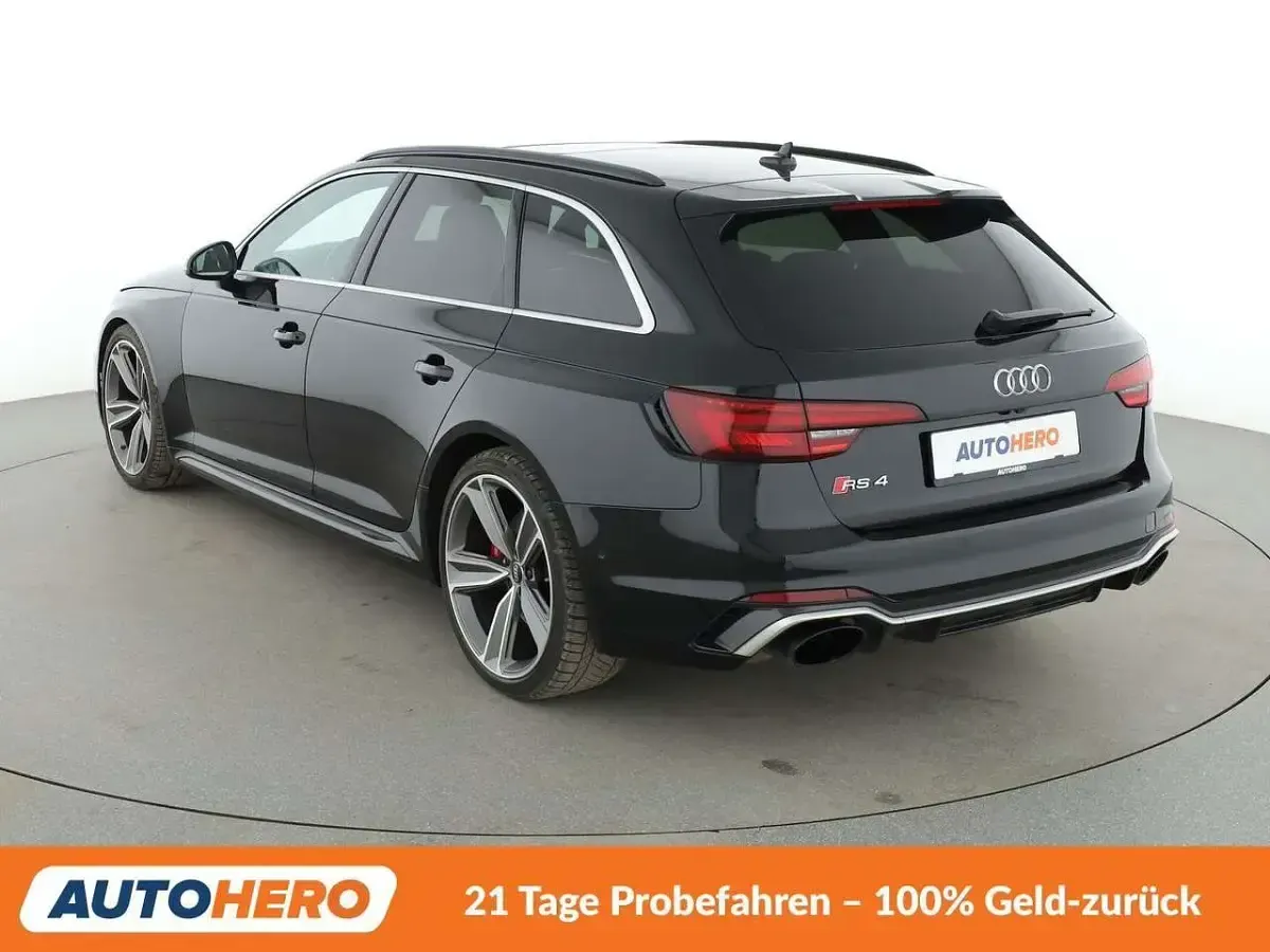 Gebraucht Audi RS4 450 PS (330 kW) 2018 Mythosschwarz Kombi