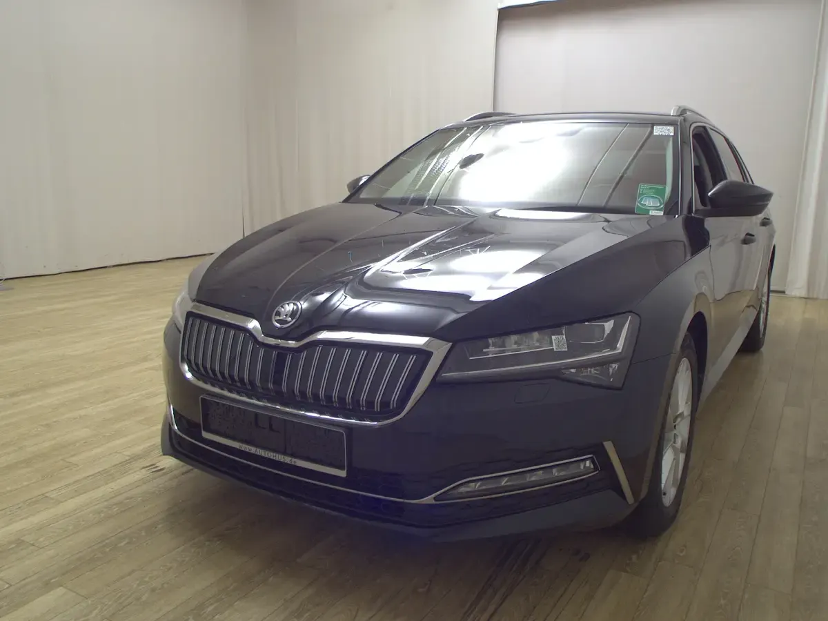 Gebraucht Skoda Superb Style 156 PS (114 kW) 2022 Schwarz Kombi