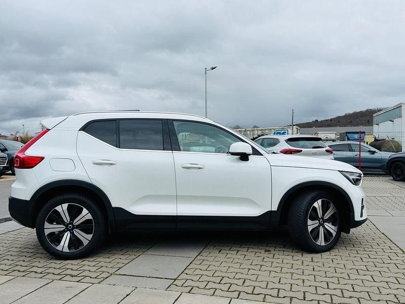 Gebraucht Volvo XC40 Core 129 PS (94 kW) 2022 Weiß SUV