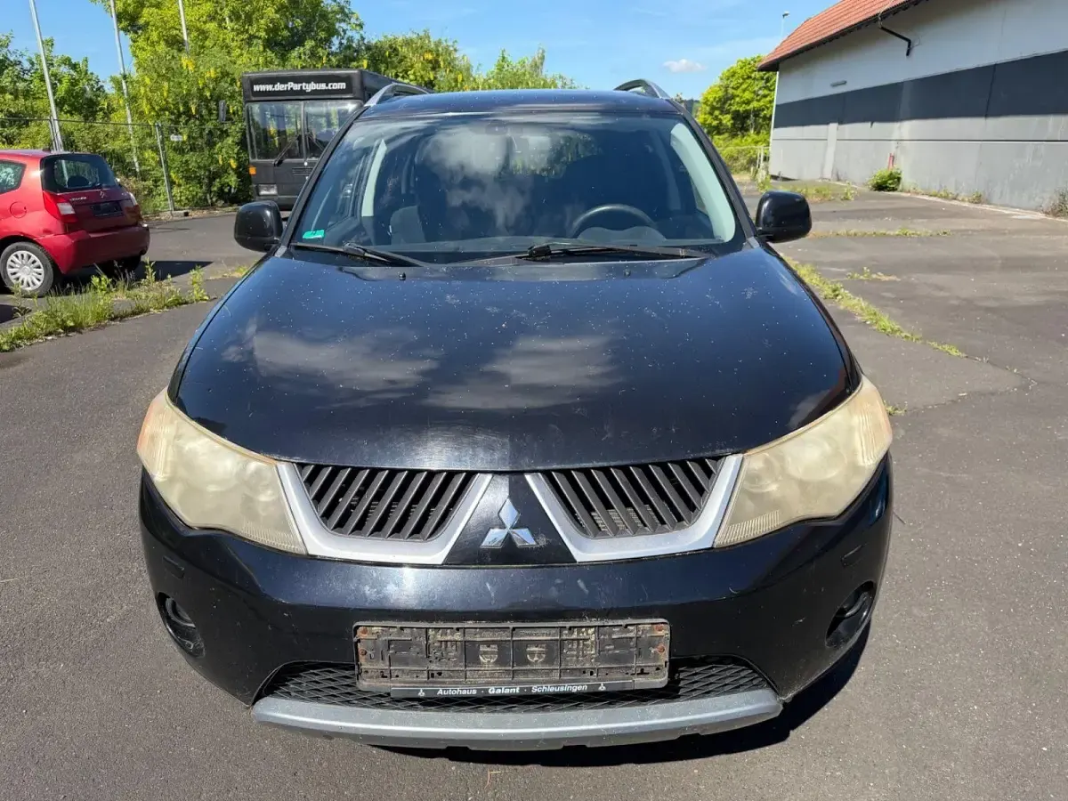 Gebraucht Mitsubishi Outlander Intense 156 PS (114 kW) 2008 Schwarz SUV