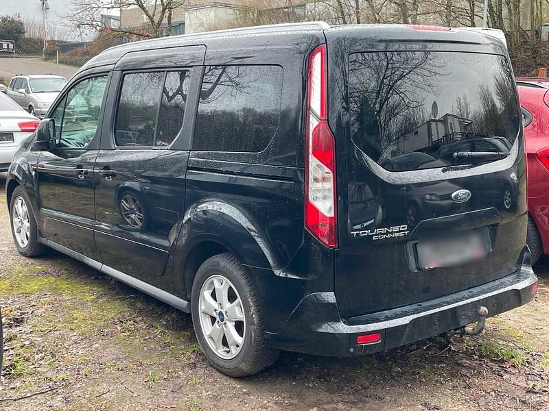 Gebraucht Ford Tourneo 120 PS (88 kW) 2016 Schwarz Kombi