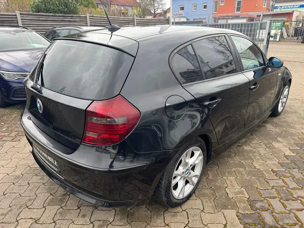 Gebraucht BMW 118 Performance 143 PS (105 kW) 2008 Black sapphire metallic (metallic) Kleinwagen