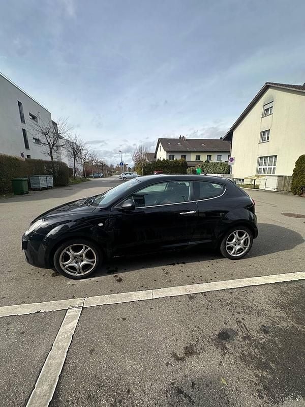 Gebraucht Alfa Romeo MiTo 95 PS (69 kW) 2011 Schwarz Kleinwagen