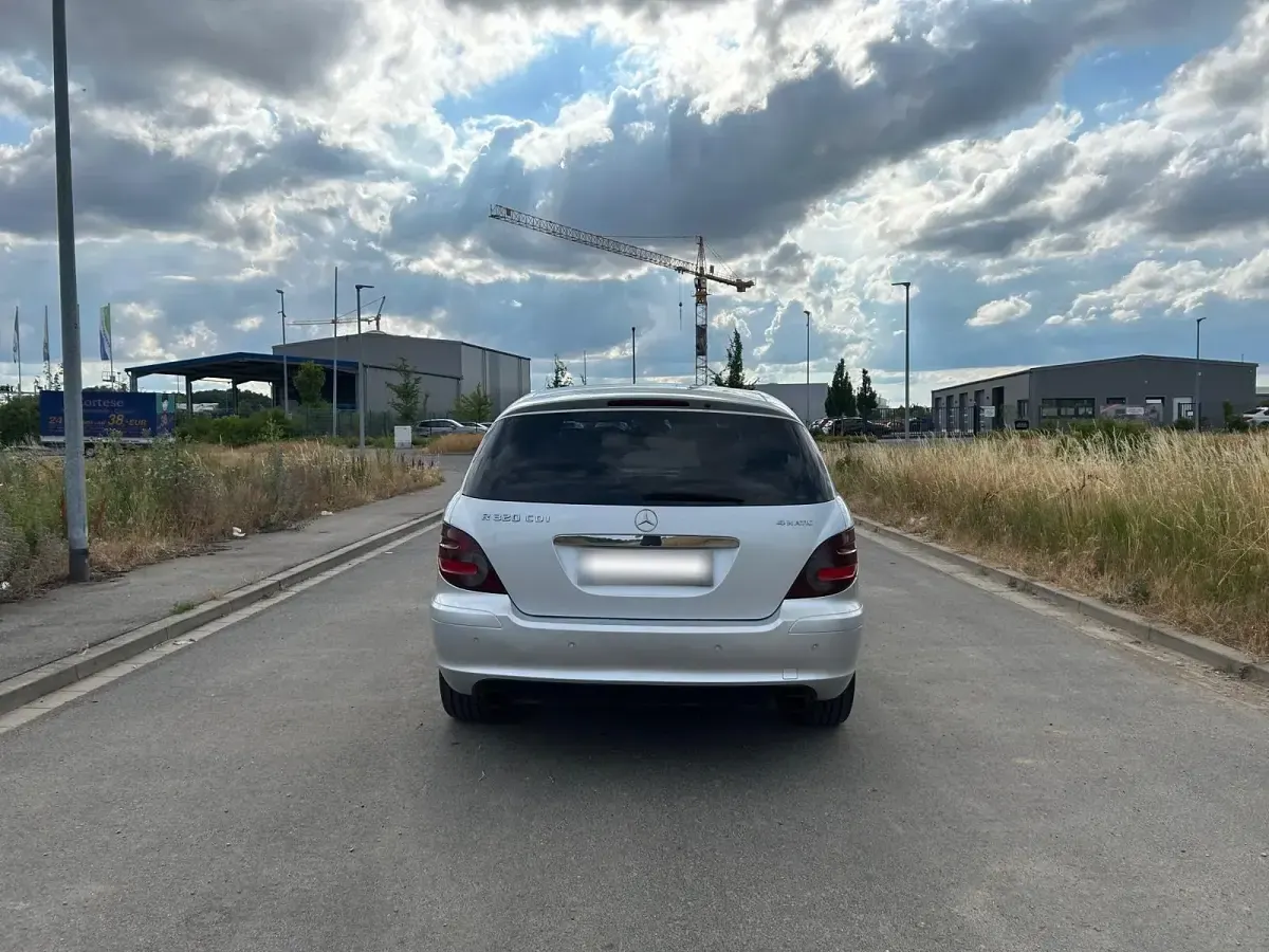 Gebraucht Mercedes R320 224 PS (164 kW) 2006 Silber Kombi