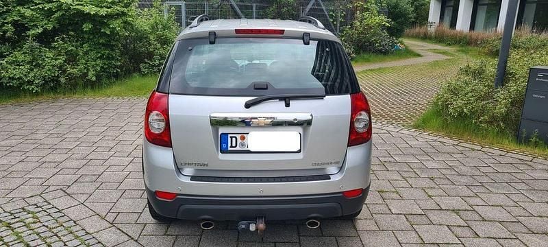 Gebraucht Chevrolet Captiva LT 167 PS (122 kW) 2012 Silber SUV