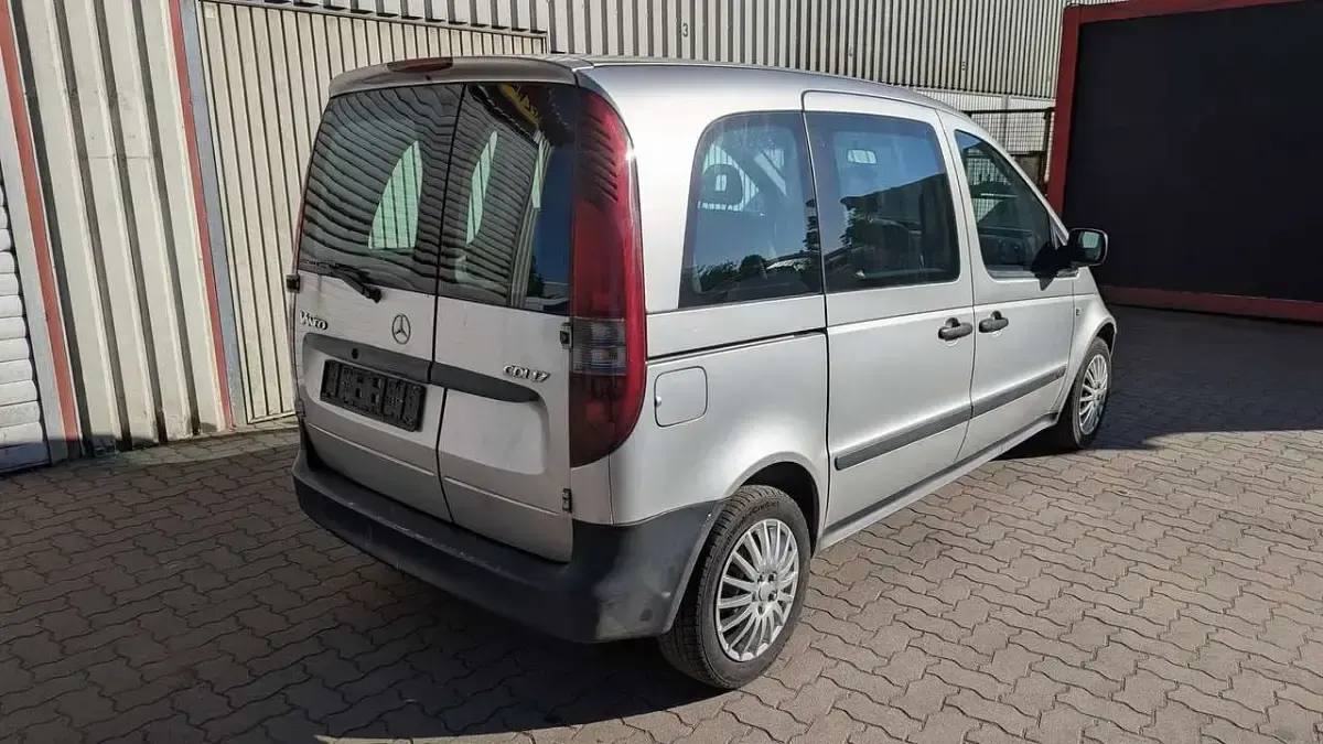 Gebraucht Mercedes Vaneo 91 PS (66 kW) 2004 Silber Van / Kleinbus