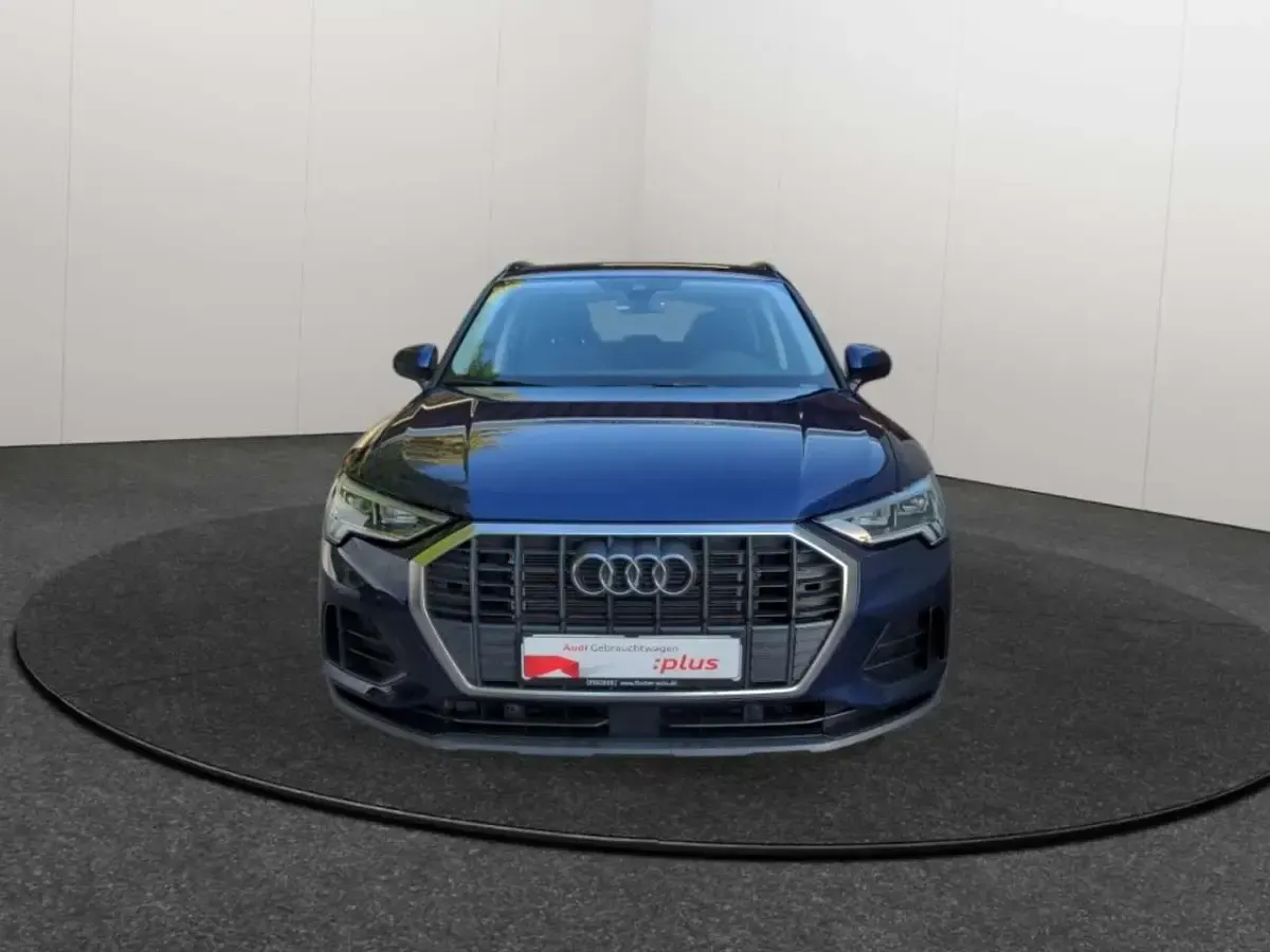 Gebraucht Audi Q3 150 PS (110 kW) 2024 Navarrablau SUV