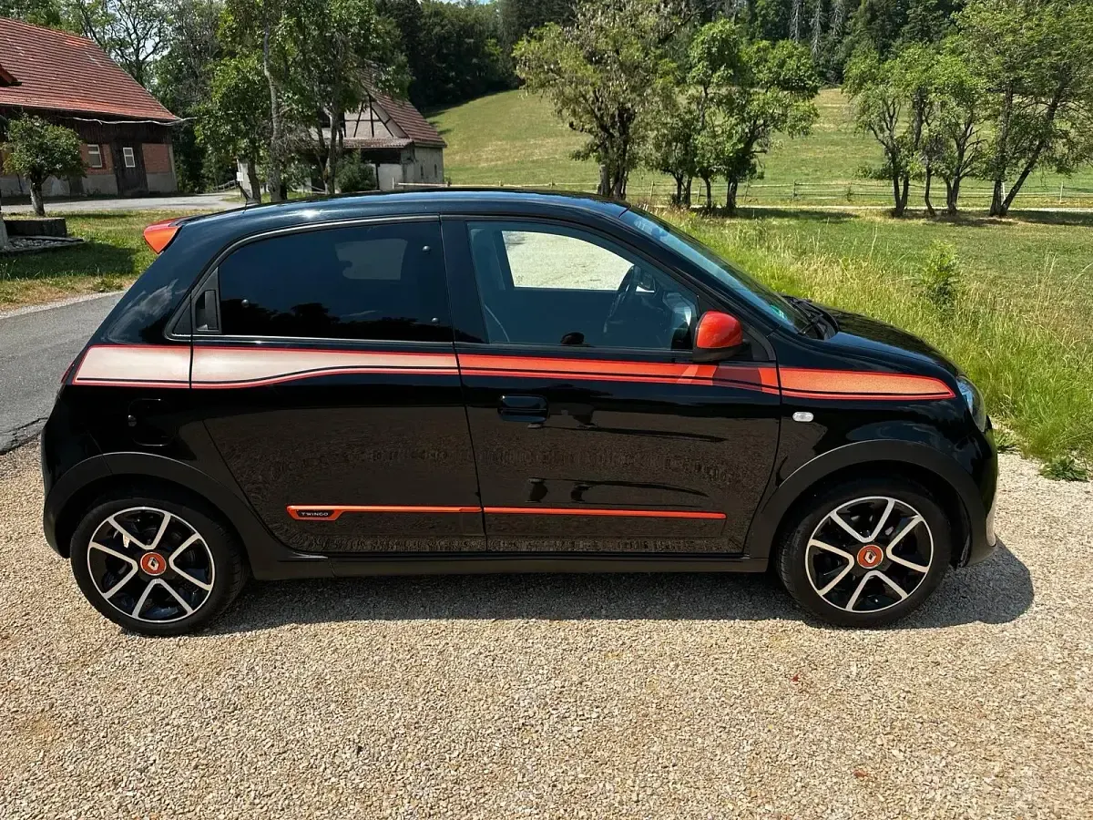 Gebraucht Renault Twingo 90 PS (66 kW) 2018 Schwarz Kleinwagen