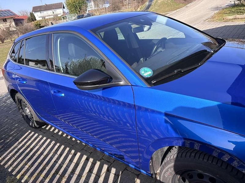 Gebraucht Skoda Scala Ambition 116 PS (85 kW) 2019 Blau Kleinwagen