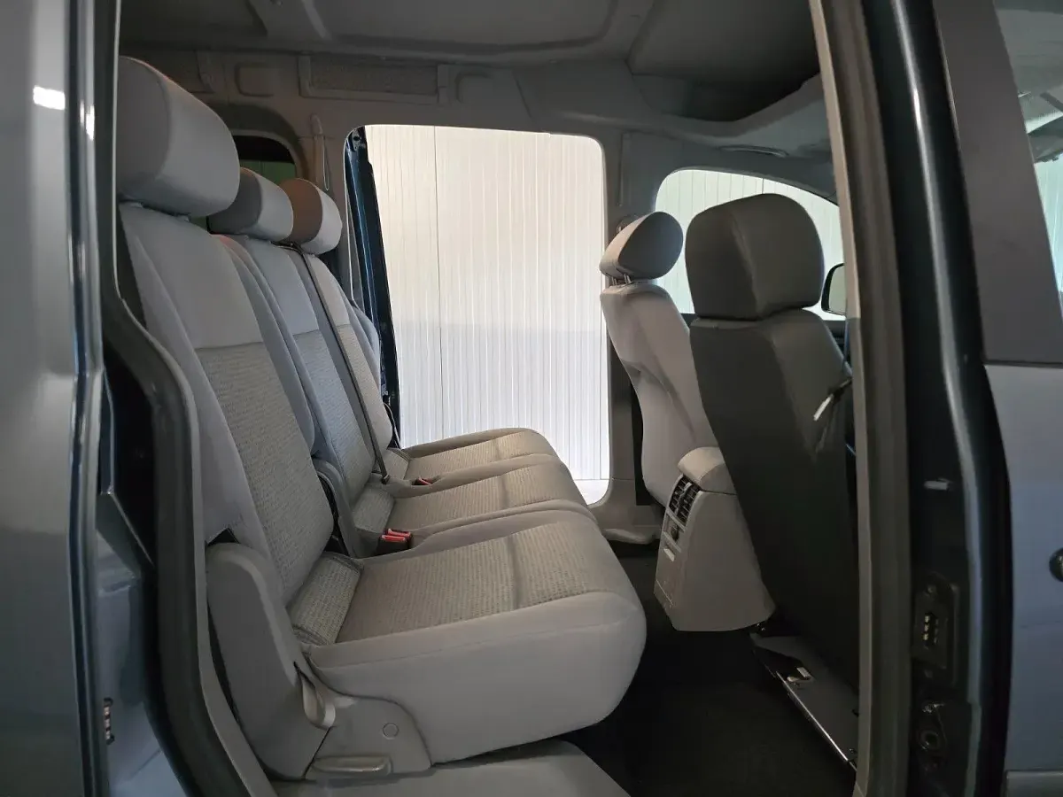 Gebraucht VW Caddy Maxi 105 PS (77 kW) 2009 Grau Van / Kleinbus