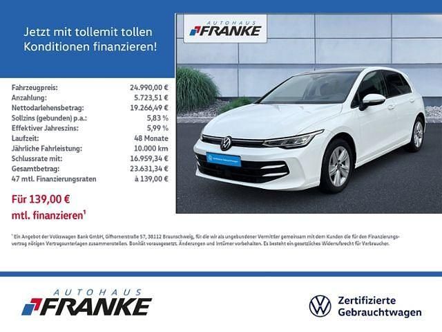 Gebraucht VW Golf VIII Life 150 PS (110 kW) 2024 Pure white Limousine