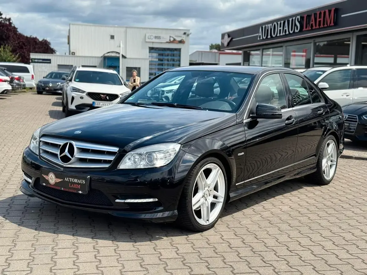 Gebraucht Mercedes C250 AMG line 204 PS (150 kW) 2010 Schwarz Limousine