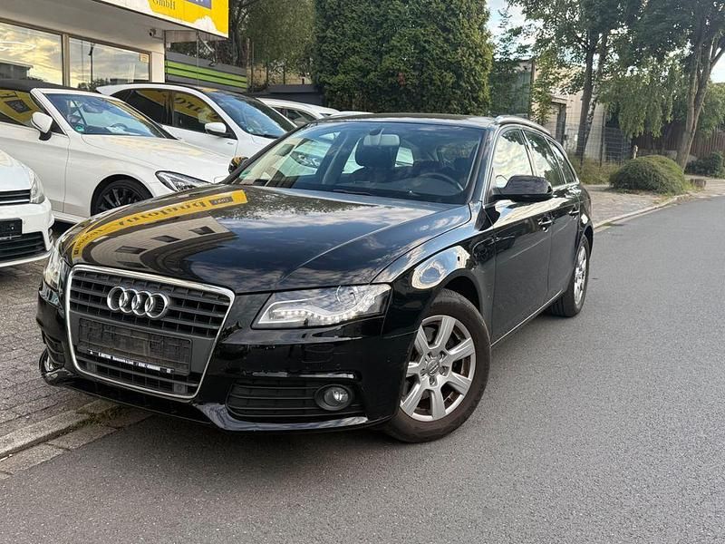 Schwarz Gebraucht 2011 Audi A4 Ambiente Kombi | 7.600 € (Guter Preis) - Bild 1/4