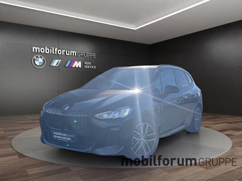 Schwarz Neu 2024 BMW 220 Active Tourer M Sport Van / Kleinbus | 43.699 € (Guter Preis) - Bild 1/4