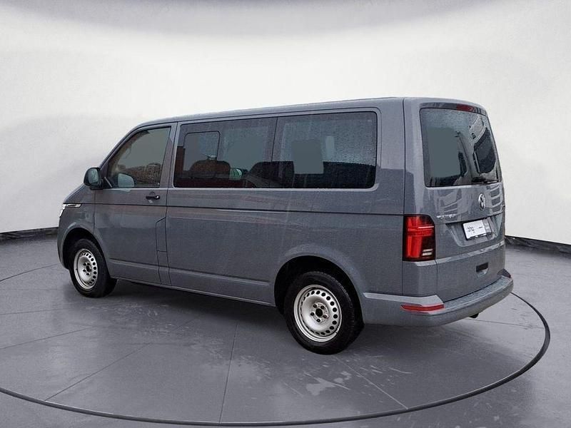 Gebraucht VW Multivan Trendline 150 PS (110 kW) 2021 Grau Van