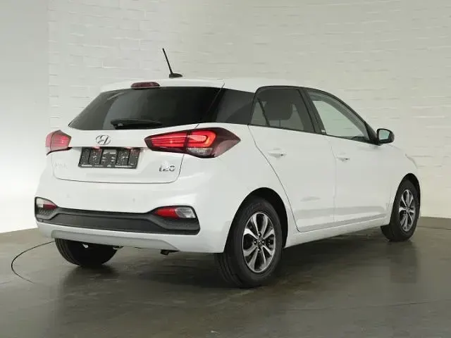 Gebraucht Hyundai i20 YES! 101 PS (74 kW) 2019 Weiss Kleinwagen