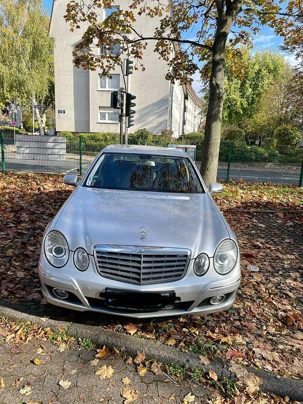 Gebraucht Mercedes 200 184 PS (135 kW) 2008 Silber Limousine