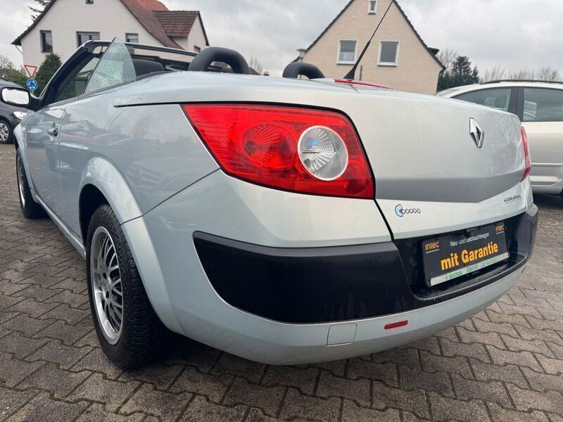 Gebraucht Renault Mégane Cabriolet Authentique 113 PS (83 kW) 2004 Grau Cabrio