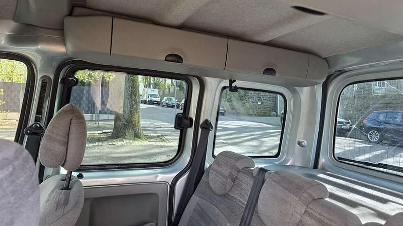 Gebraucht Renault Kangoo Authentique 58 PS (42 kW) 2005 Van / Kleinbus