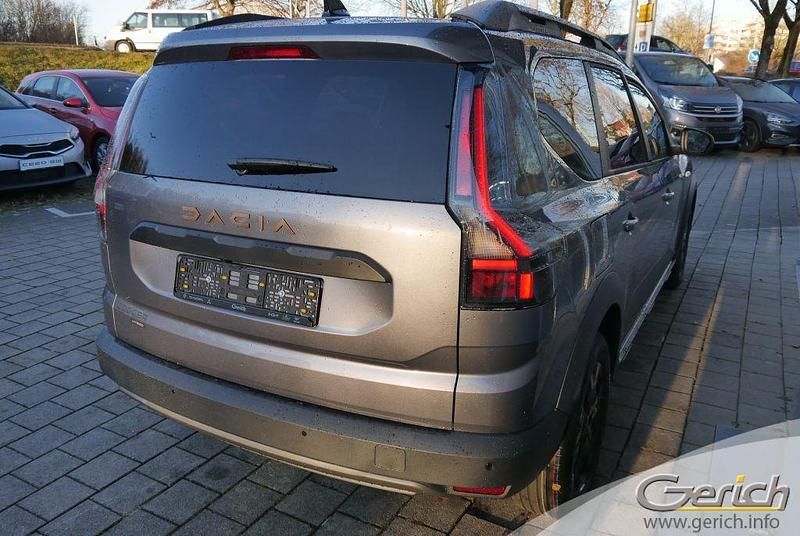 Neu Dacia Jogger Extreme 158 PS (116 kW) 2026 Dolomitgrau metallic Van / Kleinbus