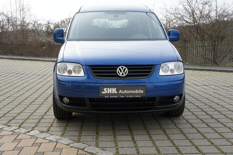 Gebraucht VW Caddy Maxi Team 105 PS (77 kW) 2010 Blau Van / Kleinbus