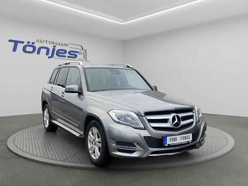Silber Gebraucht 2013 Mercedes GLK220 SUV | 17.980 € (Fairer Preis) - Bild 1/4