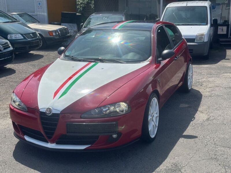 Gebraucht Alfa Romeo 147 Veloce 120 PS (88 kW) 2009 Schwarz Kleinwagen