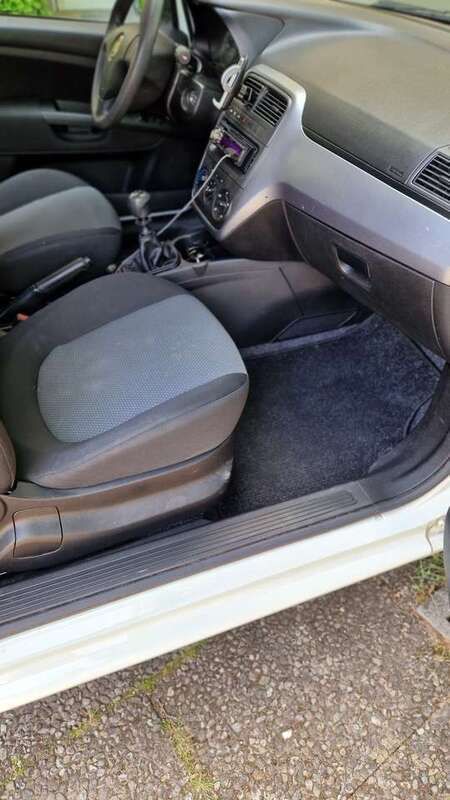 Weiß Gebraucht 2012 Fiat Grande Punto Kleinwagen | 2.500 € (Guter Preis) - Bild 1/4
