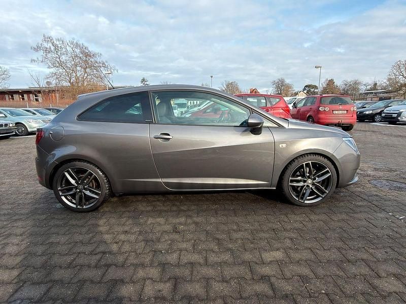 Gebraucht Seat Ibiza CONNECT 105 PS (77 kW) 2015 Grau Kleinwagen