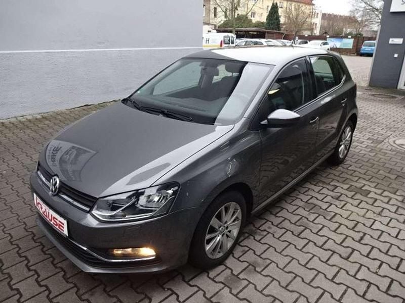 Pepper grey metallic Gebraucht 2015 VW Polo Comfortline Kleinwagen | 11.250 € (Etwas zu teuer) - Bild 1/4