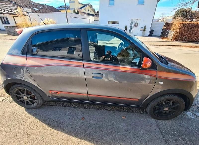 Gebraucht Renault Twingo GT 109 PS (80 kW) 2017 Grau Kleinwagen