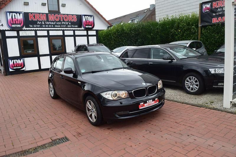 Gebraucht BMW 120 177 PS (130 kW) 2011 Schwarz Kleinwagen