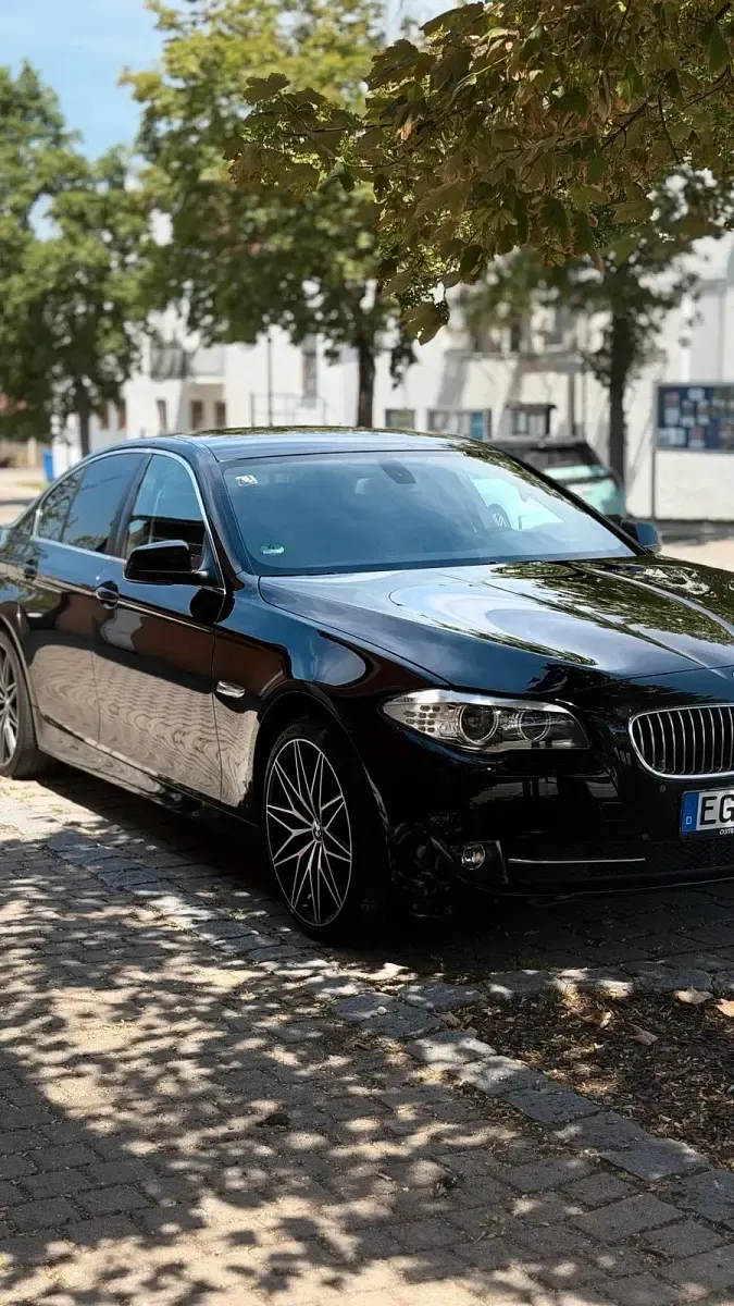 Gebraucht BMW 520 184 PS (135 kW) 2012 Schwarz Limousine