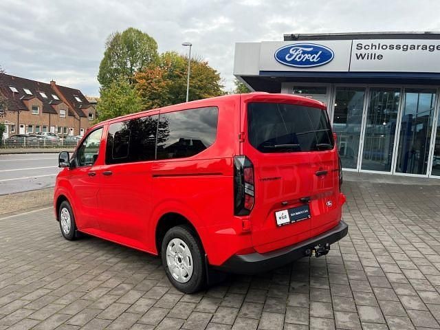 Neu Ford Transit Custom 136 PS (100 kW) 2025 Rot Kombi