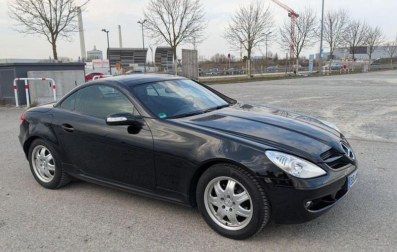Gebraucht Mercedes SLK200 163 PS (119 kW) 2006 Schwarz Cabrio