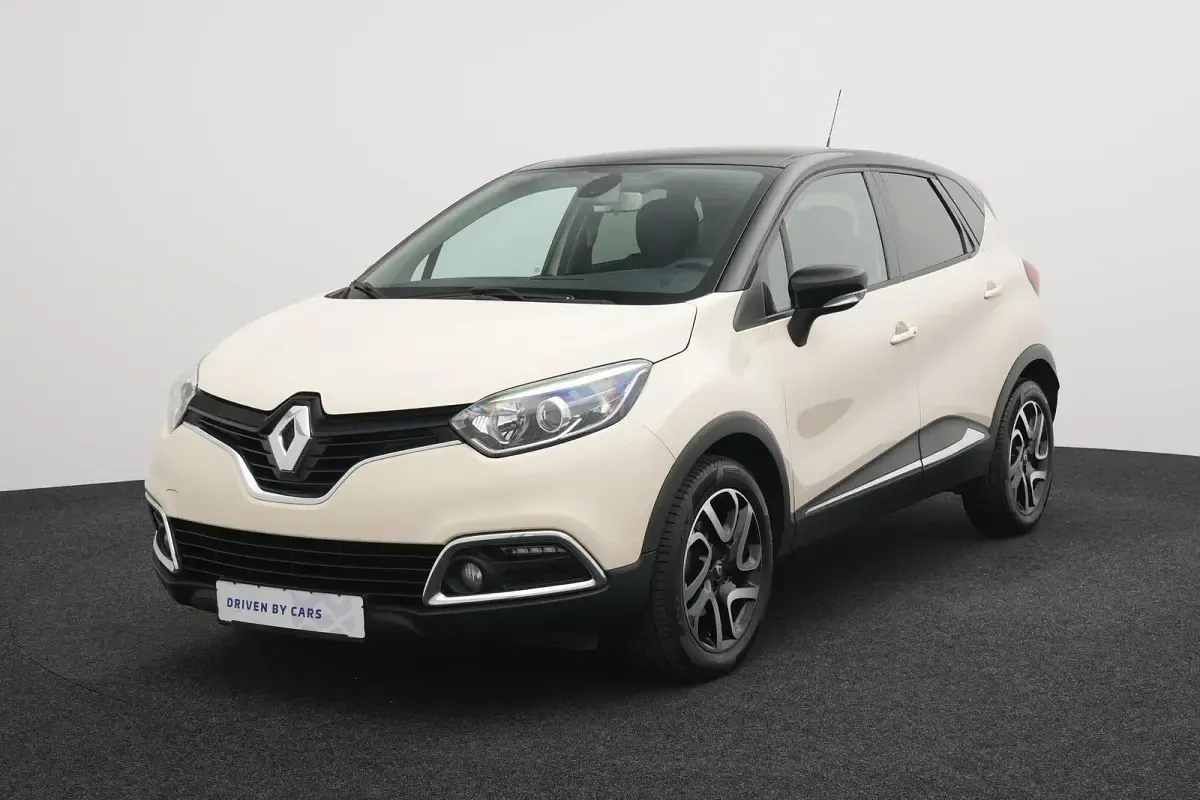 Gebraucht Renault Captur Dynamique 90 PS (66 kW) 2016 Elfenbein d16 + schwarz gne SUV