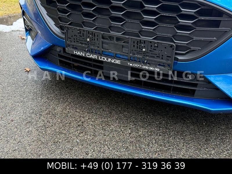 Używany Ford Focus ST-Line 120 KM (88 kW) 2018 Niebieski Sedan/Limuzyna