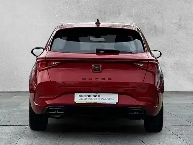 Używany Cupra Leon 150 KM (110 kW) 2024 Czerwony SUV