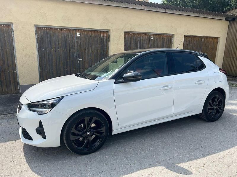 Używany Opel Corsa 101 KM (74 kW) 2019 Biały Hatchback