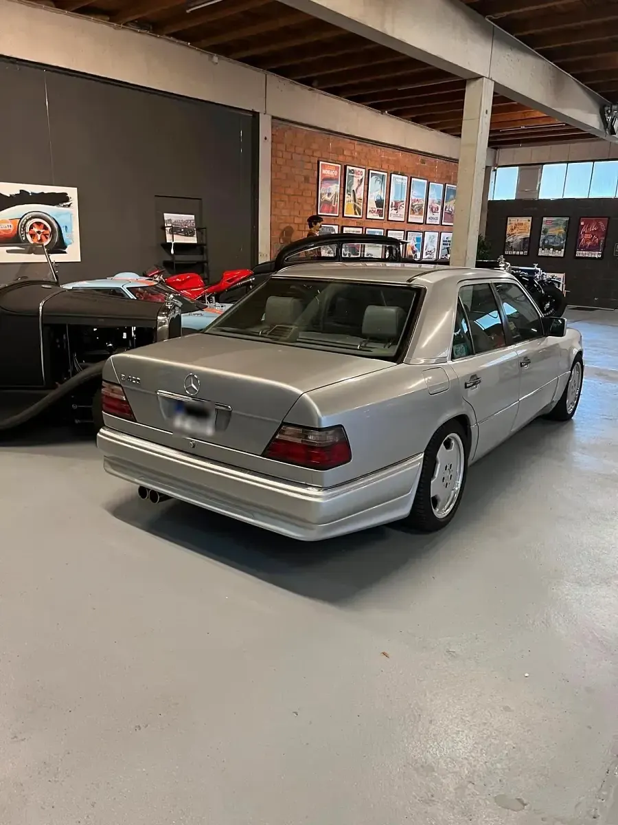 Gebraucht Mercedes E420 AMG 280 PS (205 kW) 1994 Silber Limousine
