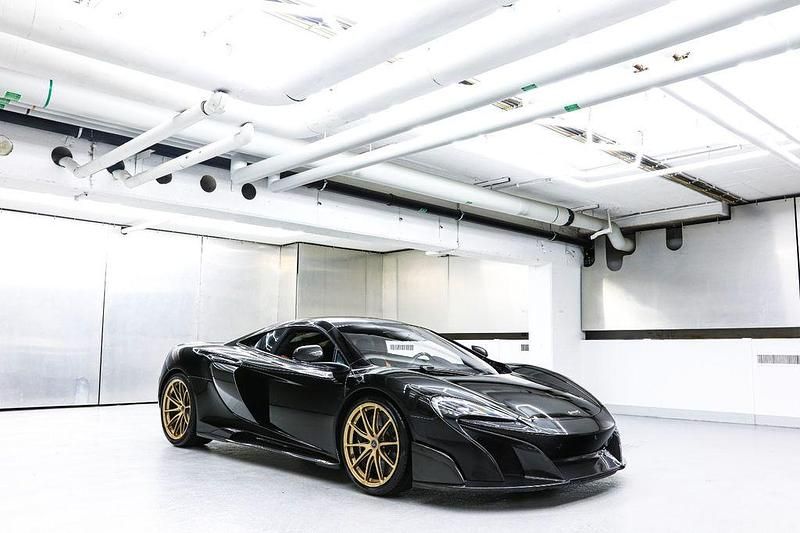 Schwarz Gebraucht 2016 McLaren 675LT Coupé | 179.900 € - Bild 1/4