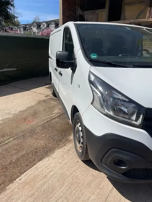 Gebraucht Renault Trafic Komfort 120 PS (88 kW) 2019 Weiß Van / Kleinbus
