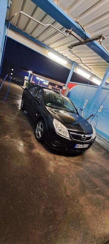 Schwarz Gebraucht 2005 Opel Vectra Limousine | 1.900 € - Bild 1/4