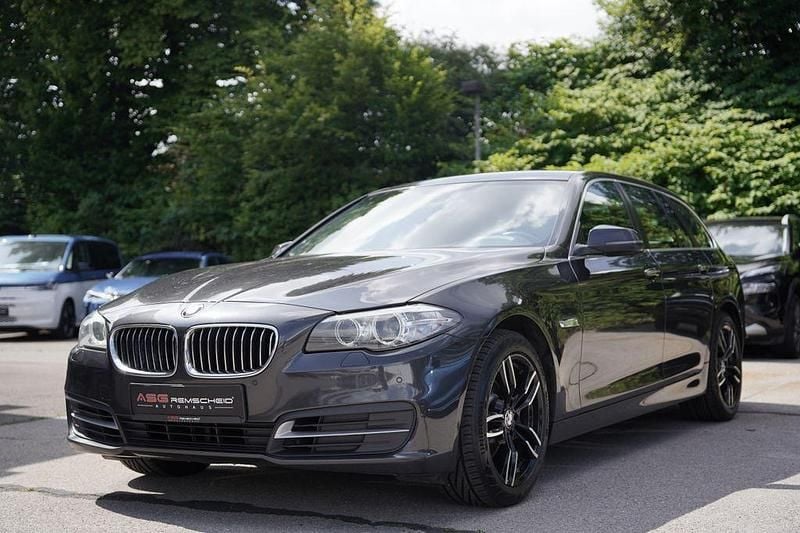 Grau Gebraucht 2013 BMW 520 Sport Line Kombi | 6.990 € (Guter Preis) - Bild 1/4