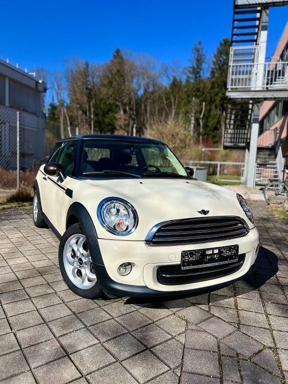 Gebraucht Mini Cooper 122 PS (89 kW) 2012 Weiß Kleinwagen