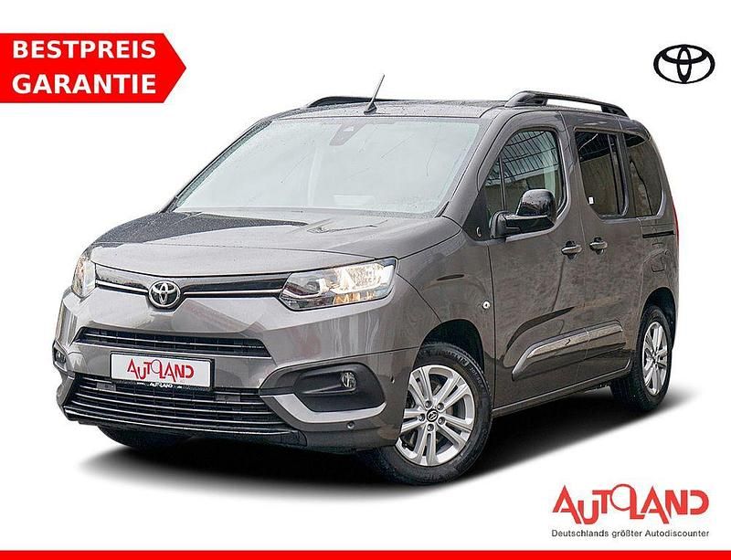 Grau Gebraucht 2022 Toyota Proace Verso City Kombi | 25.950 € (Etwas zu teuer) - Bild 1/4
