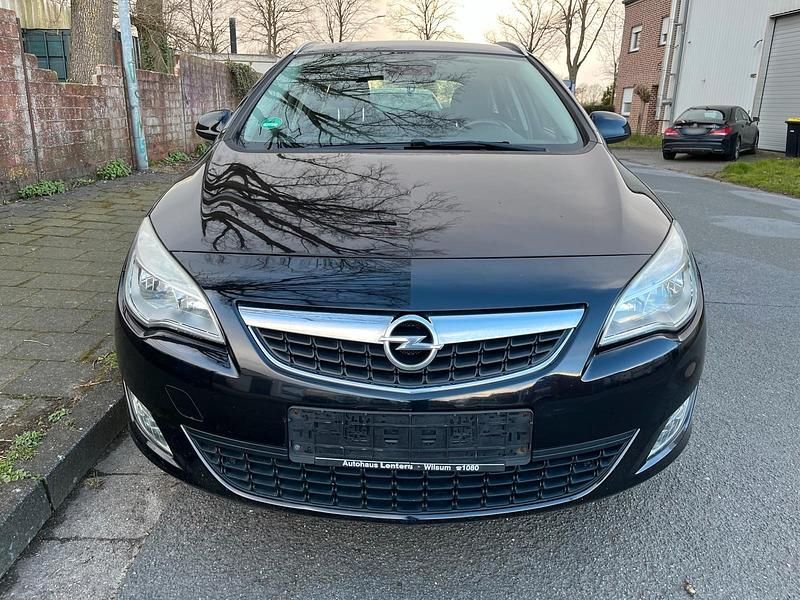 Gebraucht Opel Astra 110 PS (80 kW) 2011 Schwarz Kombi