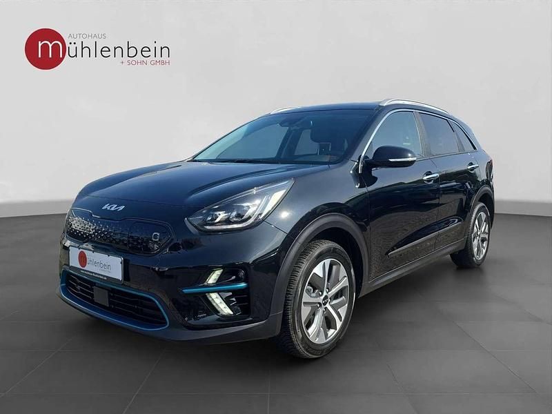 (abp) aurora black p Gebraucht 2022 Kia e-Niro Vision SUV | 24.390 € (Etwas zu teuer) - Bild 1/4